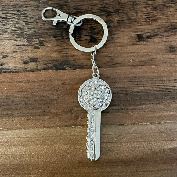 “Two Keys in One” Rhinestone Keychain - Picture 2 of 2